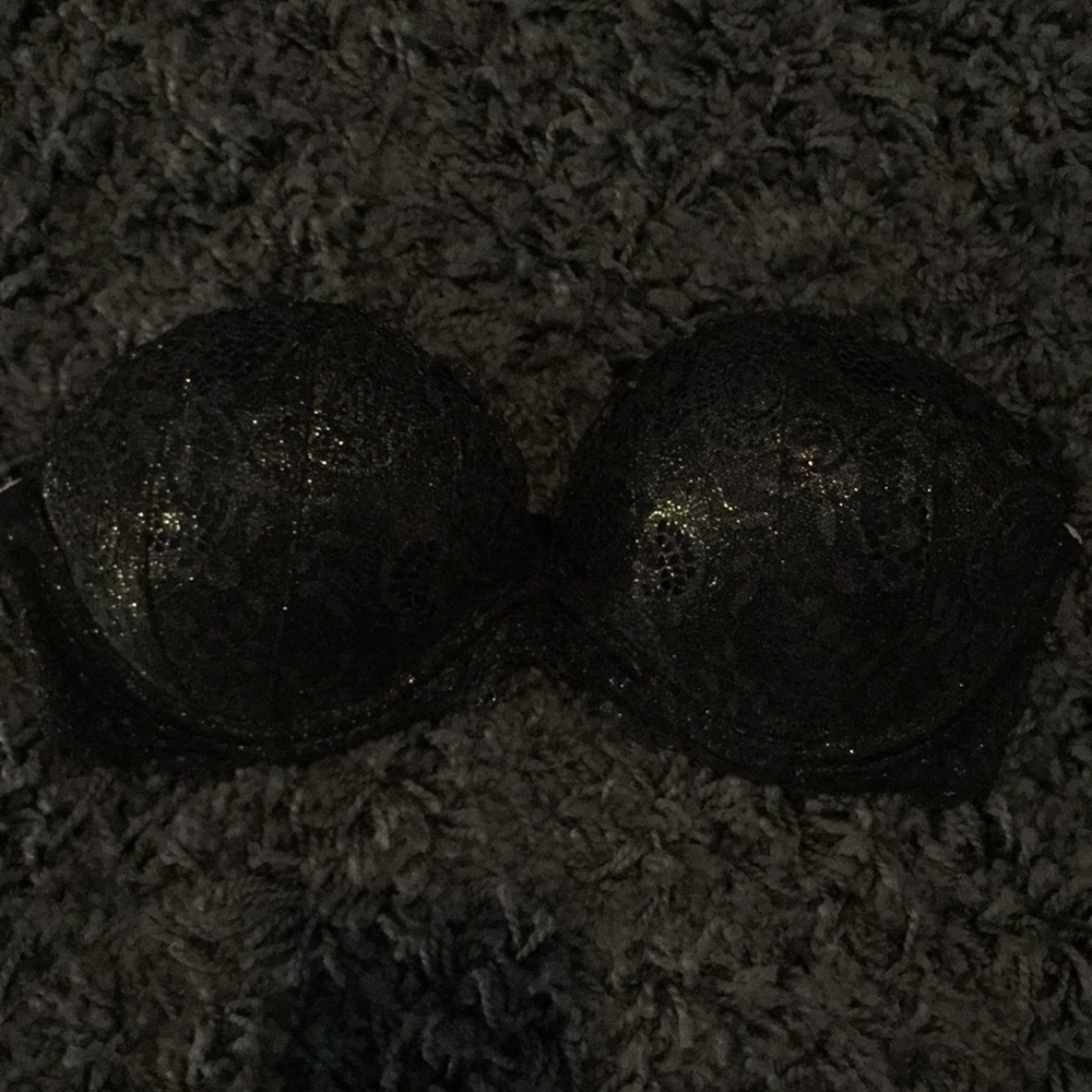 🎉 5 for $25 🎉 Victoria Secret strapless bra